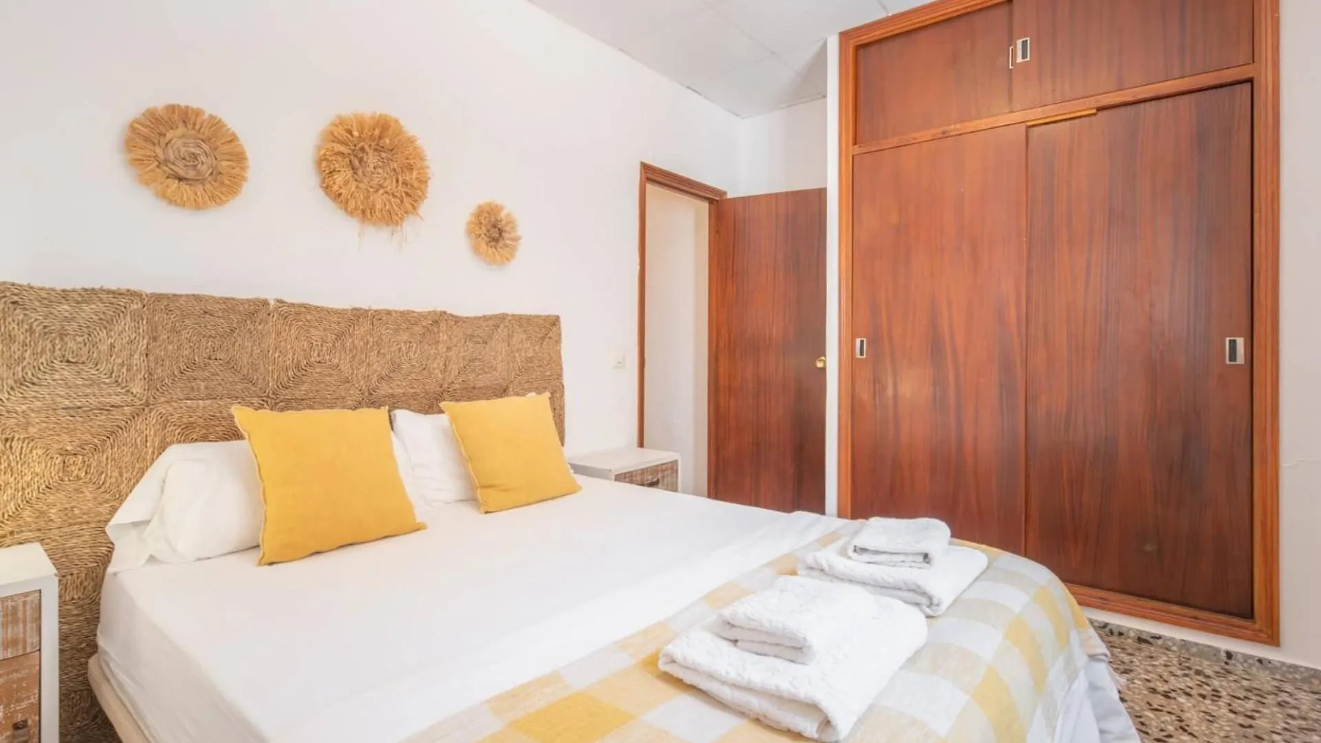 Casa Can Vert Con Piscina Santa Gertrudis  スペイン