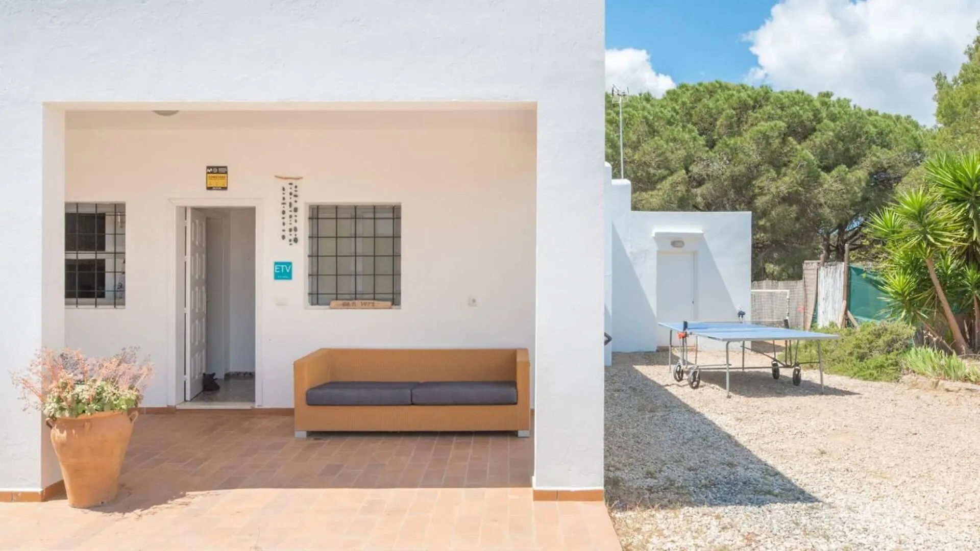 Casa Can Vert Con Piscina Santa Gertrudis  スペイン