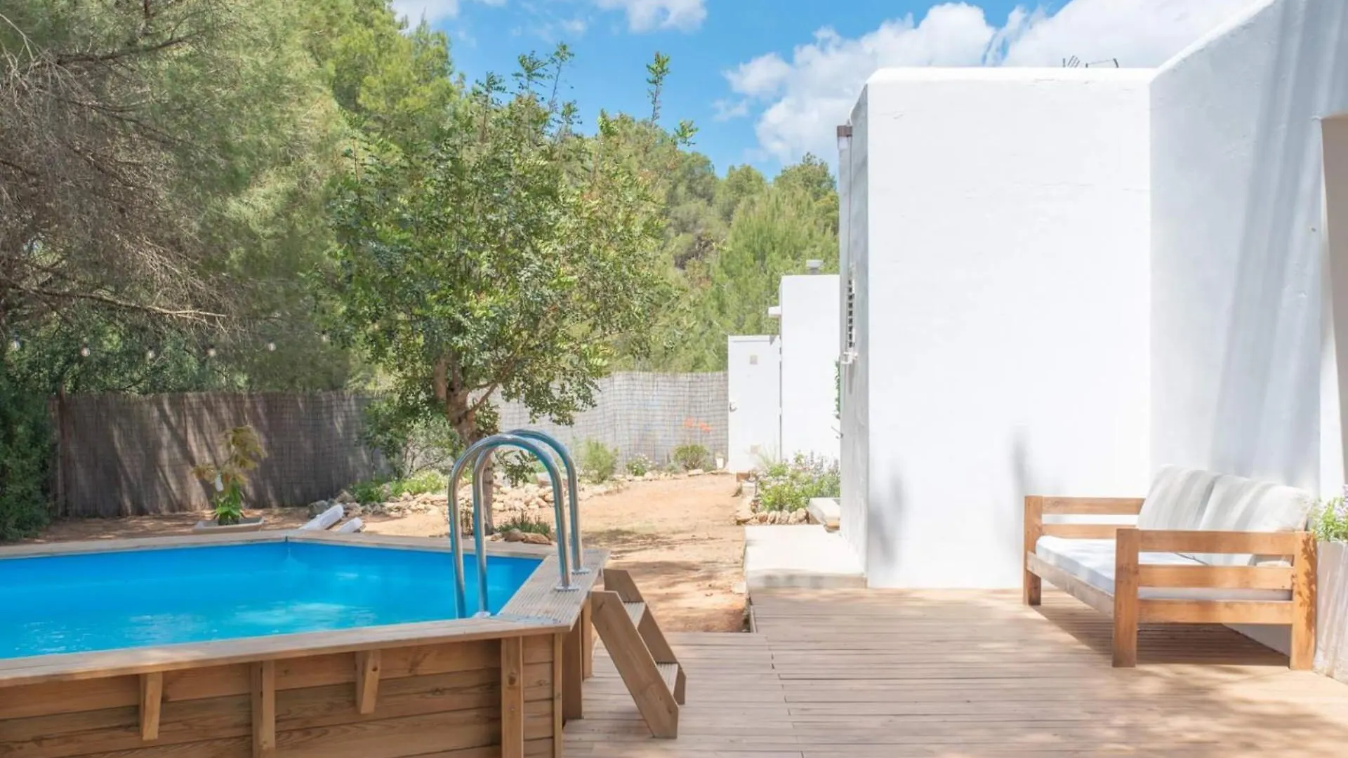 Casa Can Vert Con Piscina Santa Gertrudis  スペイン